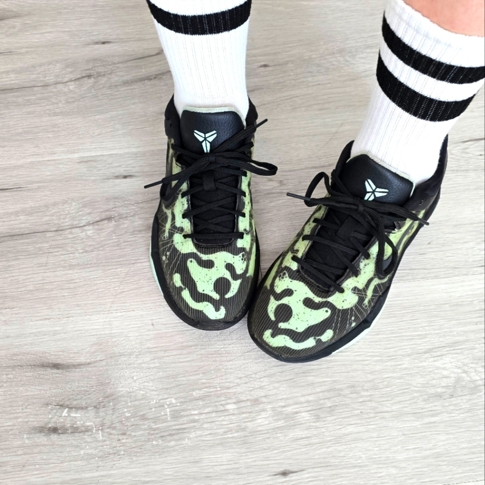 Nike | Kobe 7 System 'Mint Poison Dart Frog' sporty low-top sneakers | WMS 6.5 - Picture 3 of 15
